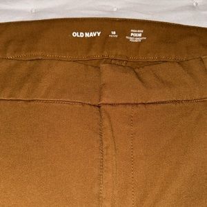 EUC Old Navy Pixie Pants, sz 18P